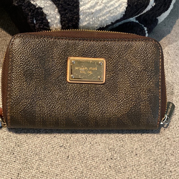 MK Wallet - Picture 2 of 6